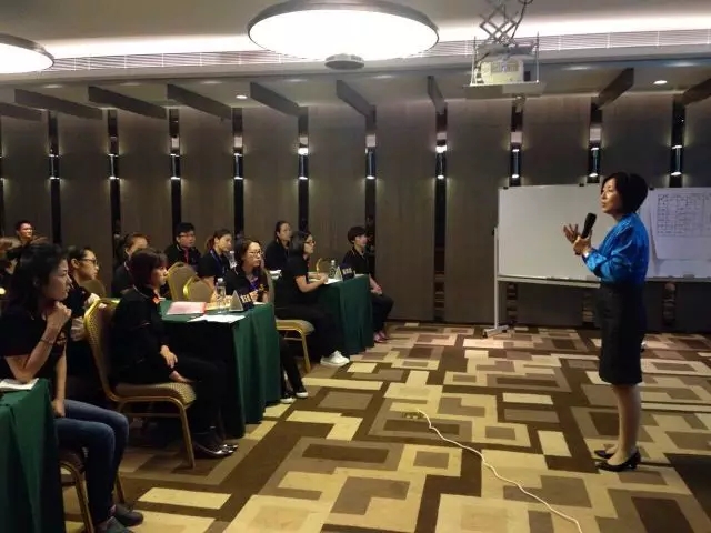 國(guó)富“引領(lǐng)”慕思，向奢侈品學(xué)營(yíng)銷